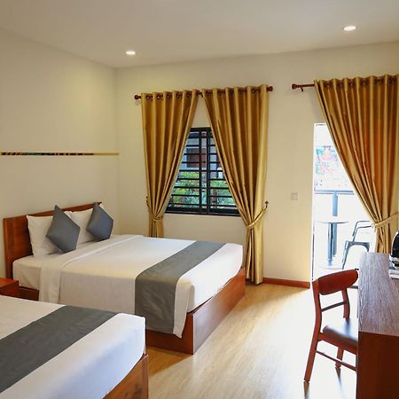 Nimith Hotel & Restaurant Phnom Penh Bagian luar foto