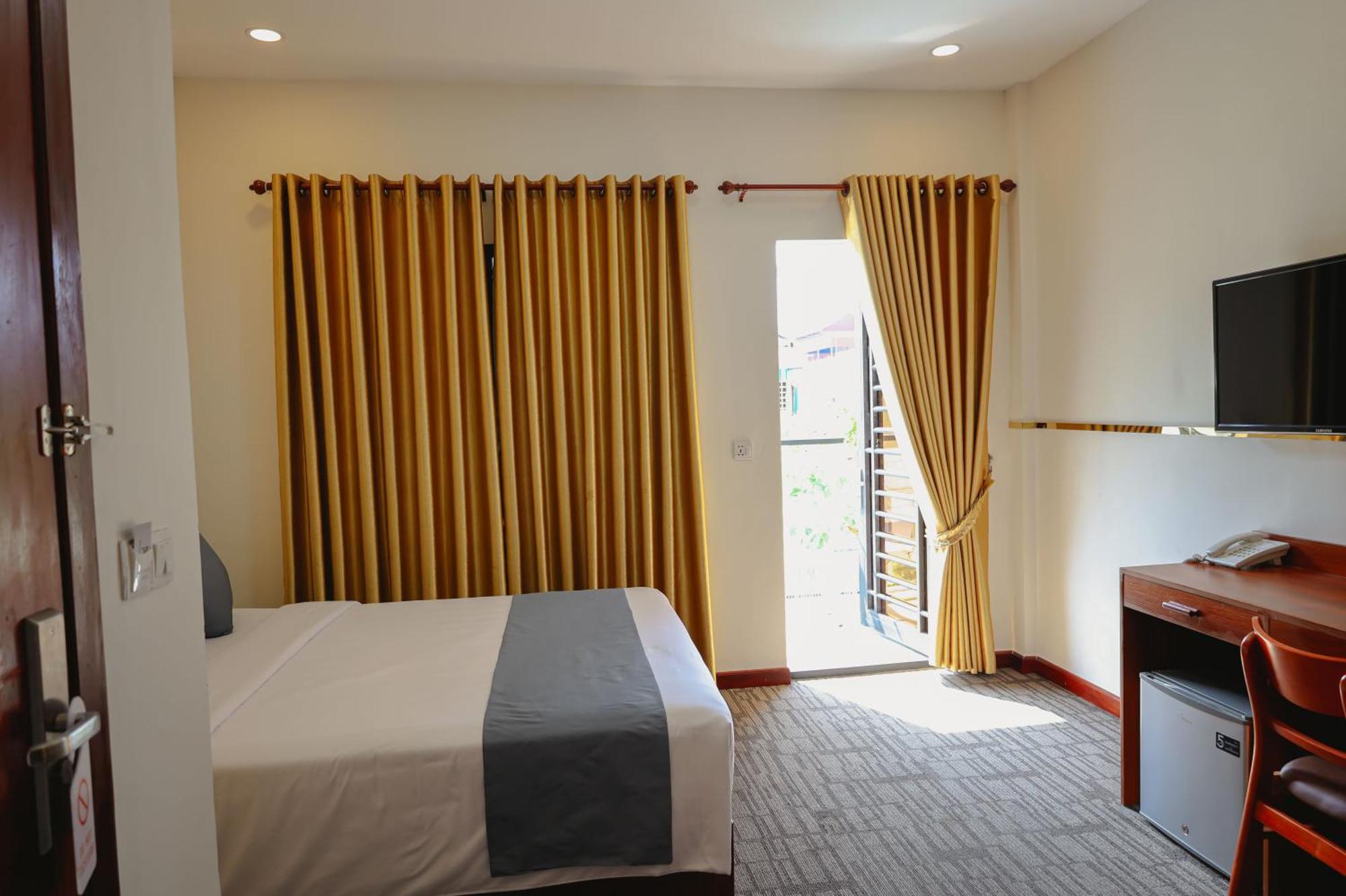 Nimith Hotel & Restaurant Phnom Penh Bagian luar foto